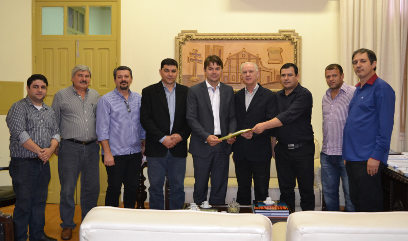 Diretor da Corsan faz roteiro pelas Missões